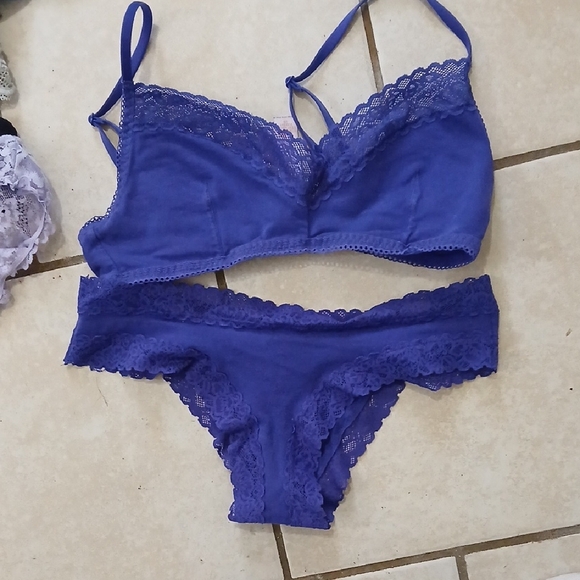 SAVAGE X FENTY Womens Size M Bra & Panty Bundle - Picture 2 of 6